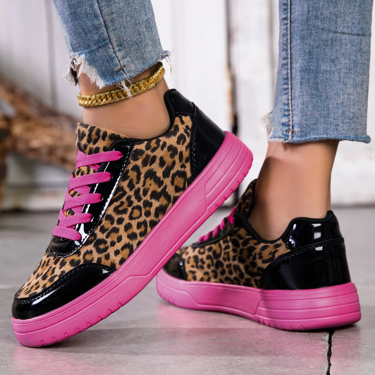 Womens Breathable Mesh Running Sneakers For Walking And Fitness