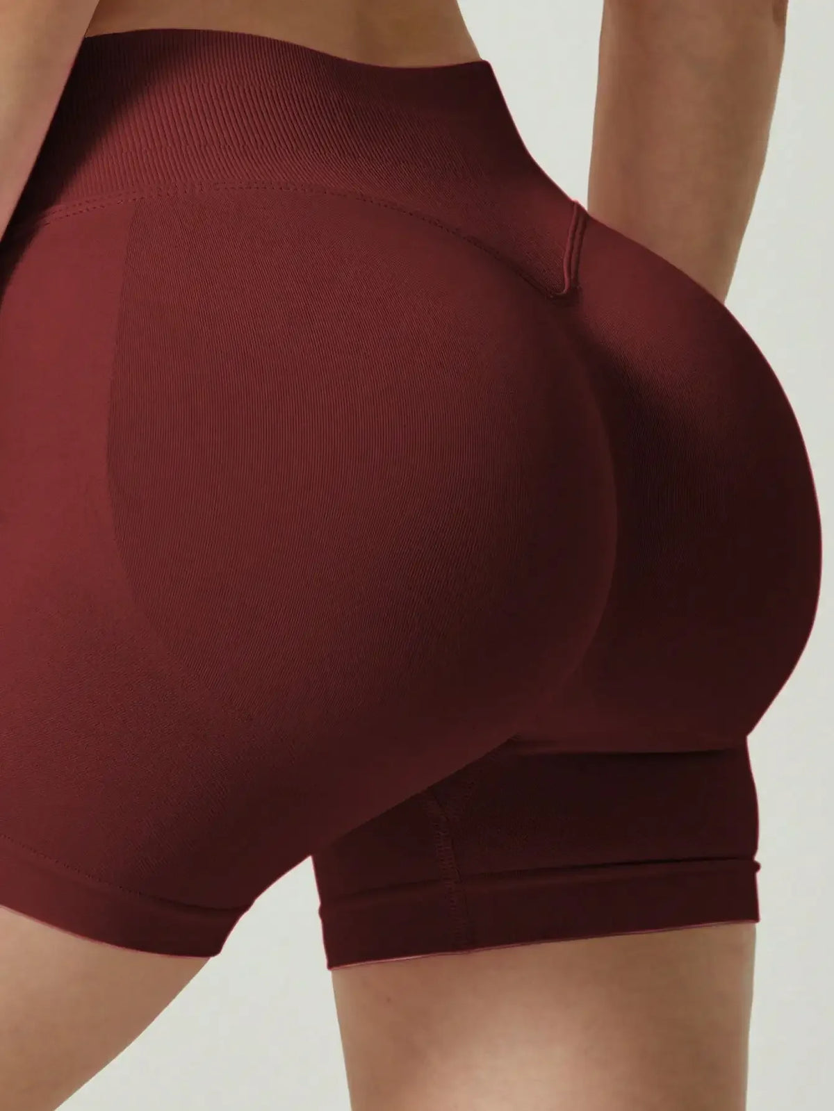 Women Seamless Butt Lifting Sports Shorts For Running And Gym