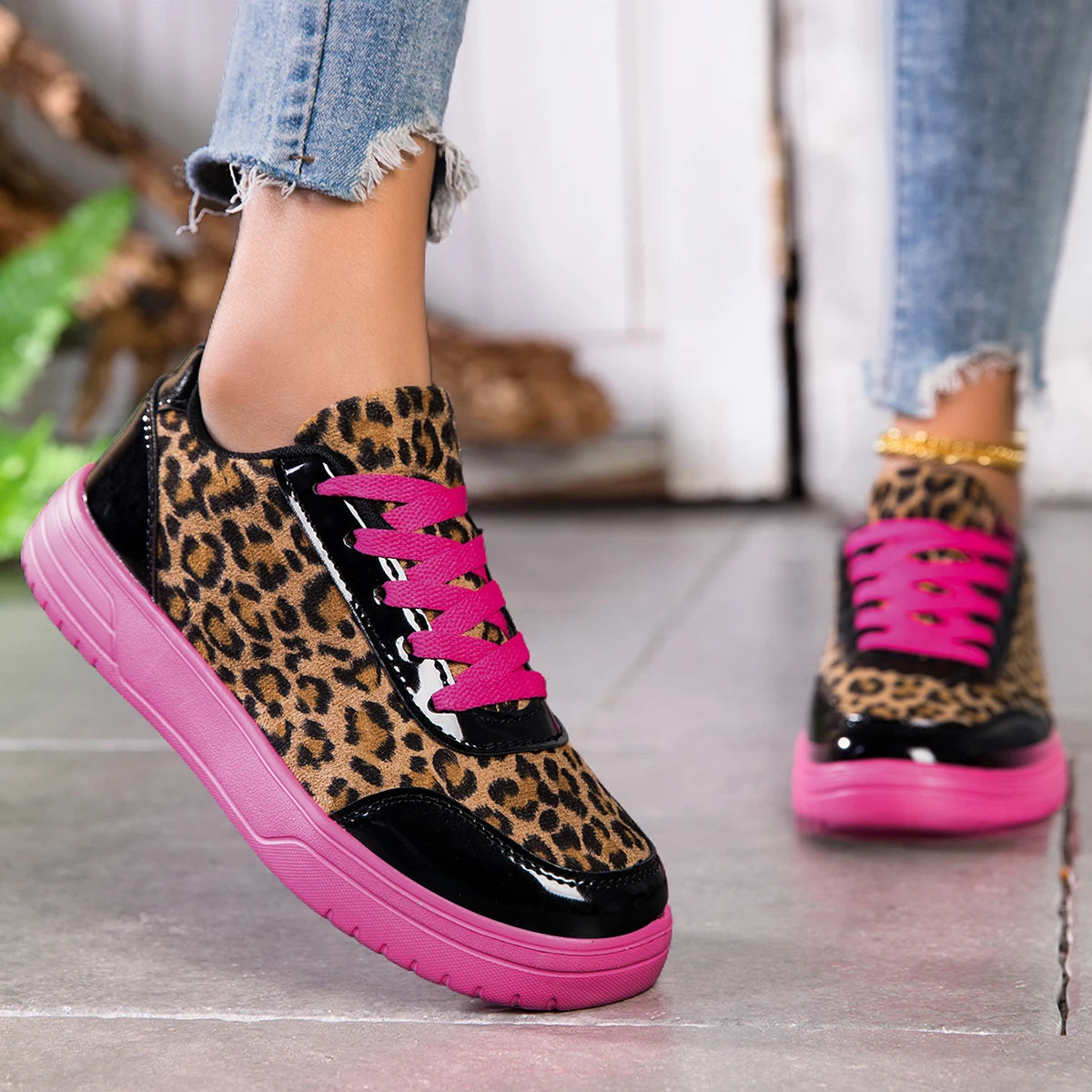Womens Breathable Mesh Running Sneakers For Walking And Fitness