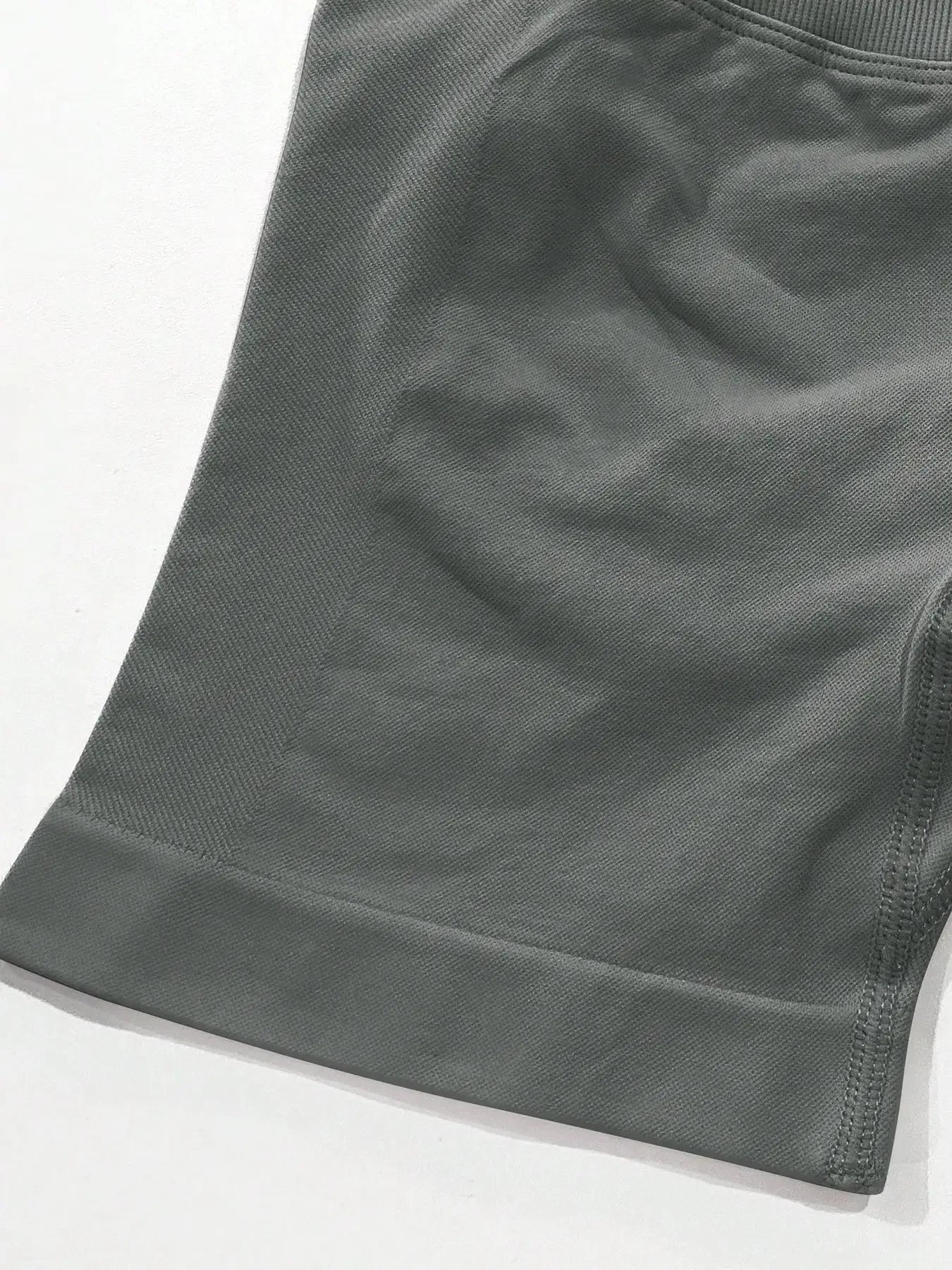 Women Seamless Butt Lifting Sports Shorts For Running And Gym