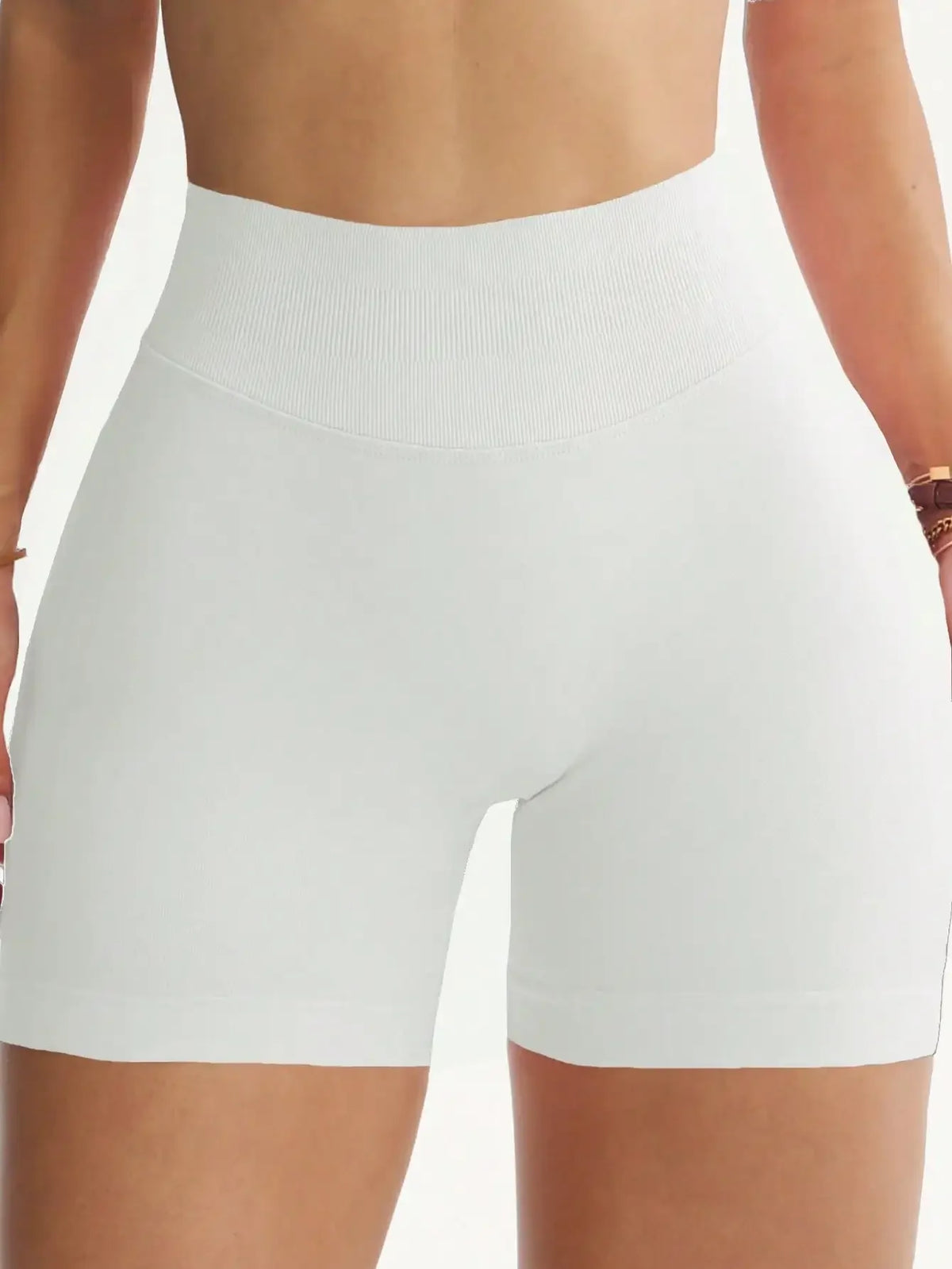 Women Seamless Butt Lifting Sports Shorts For Running And Gym