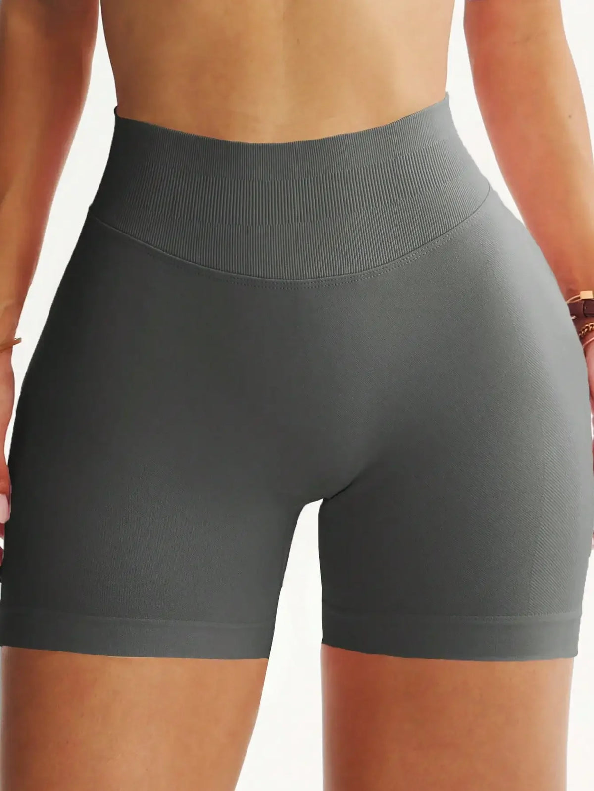 Women Seamless Butt Lifting Sports Shorts For Running And Gym